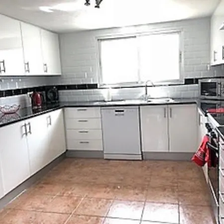 Villa Pandora, Puerto Banus, Marbella Villa *